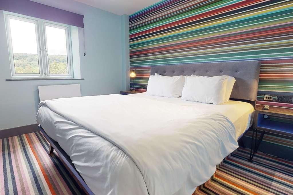 Village Hotel Cardiff Værelse billede