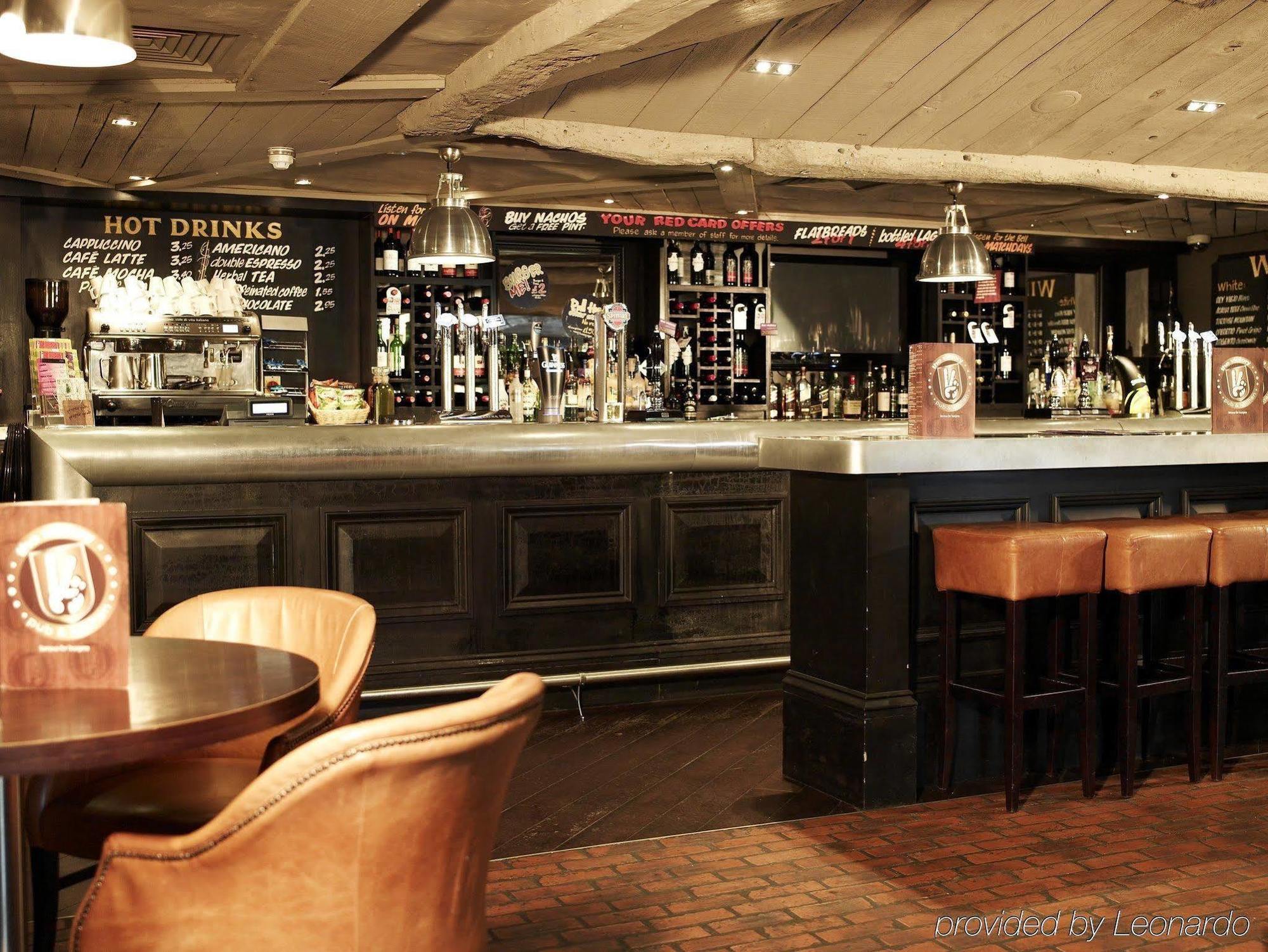 Village Hotel Cardiff Eksteriør billede